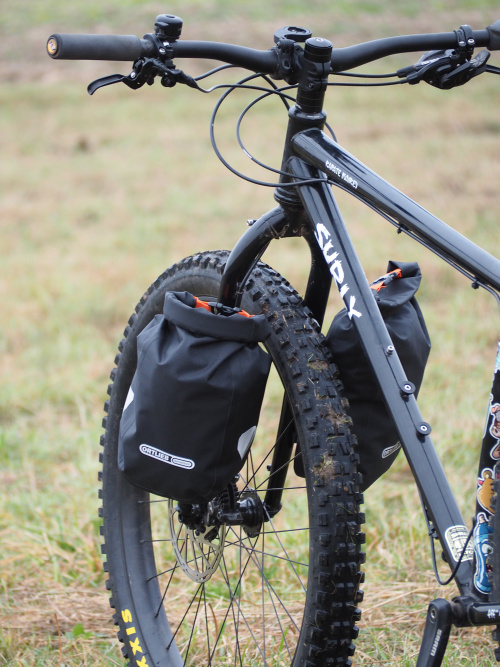 bikepackingová brašna na přední vidlici ORTLIEB Fork-Pack